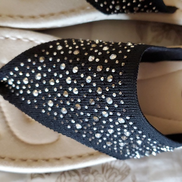 Nwt Cliffs sandals size 11 - Picture 3 of 6